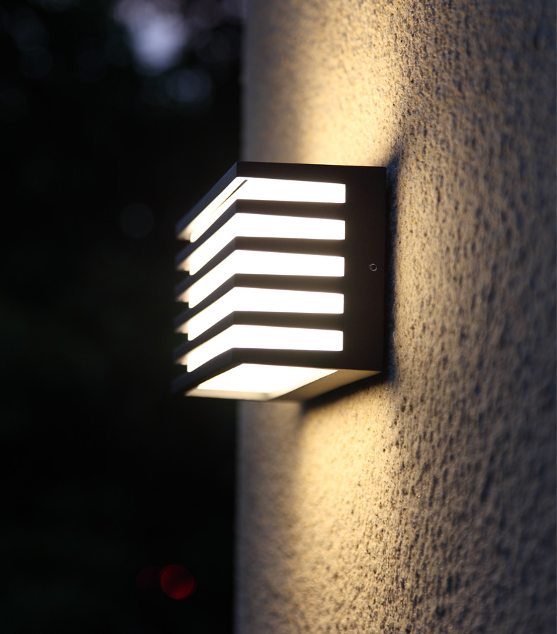 Neue wasserdichte moderne LED-Wandlampen für den Außenbereich, lange Acryl-Wohnzimmer-Schlafzimmer-Gang-Veranda-Schwarz-Innenbeleuchtung
