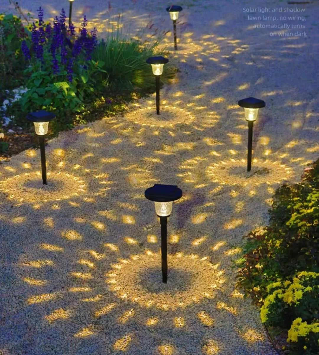Lampe à gazon solaire