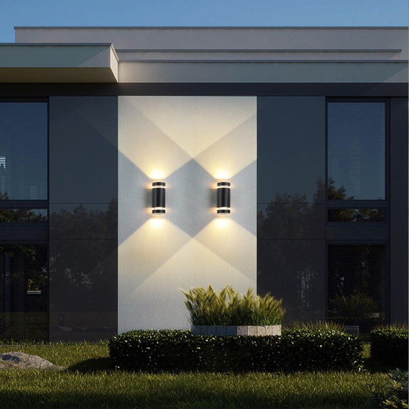 GU10 Außenwandleuchte LED-Lichtsteuerung Induktion Gartenwandleuchten Doppelkopf nach oben und unten Beleuchtung Innenhof Balkon Wandleuchte