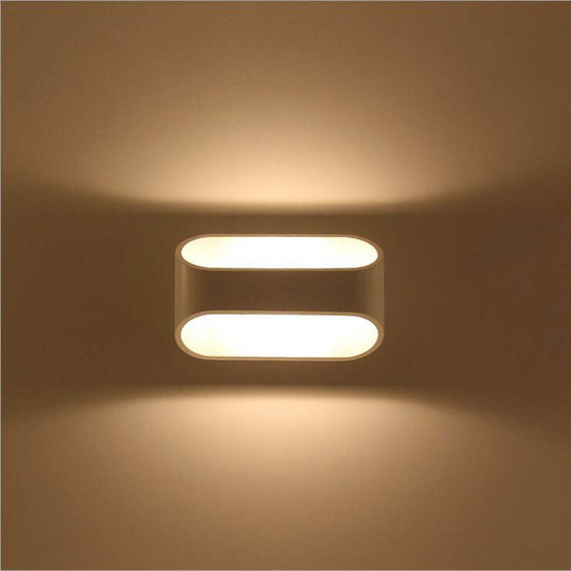 Nachttischlampe zur Wandmontage