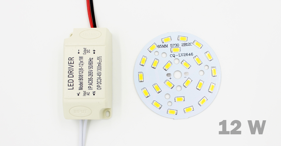 3W 5W 7W 9W 12W 15W 18W 24W SMD5730 Leuchtdiodenchip + Kunststoffgehäuse LED-Treiber-Netzteil für LED-Deckenleuchte