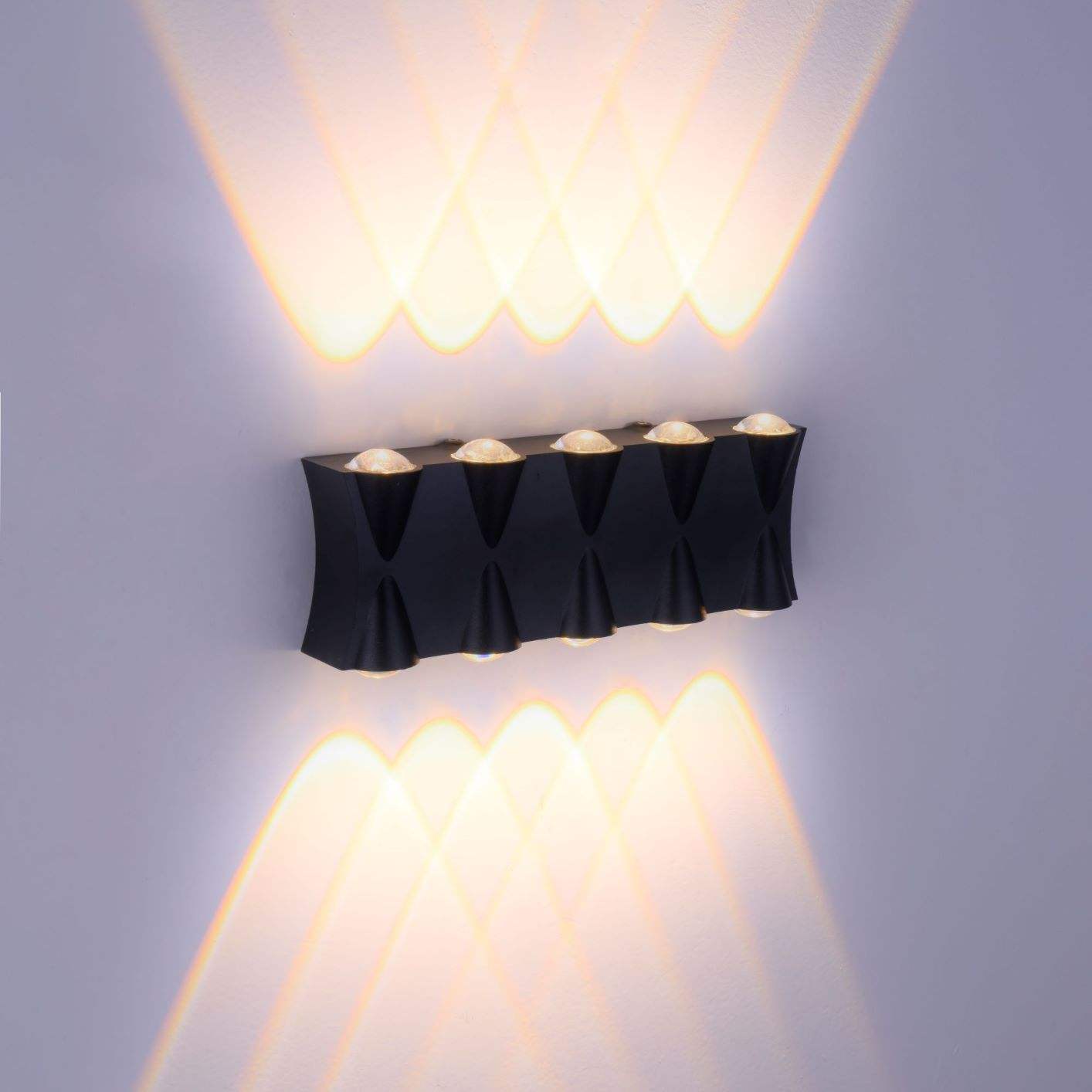 Lámpara LED de pared brillante de lujo para exteriores, resistente a la lluvia, para villa, hotel, pared exterior, balcón, lámpara para exteriores, lámpara para poste de puerta de patio