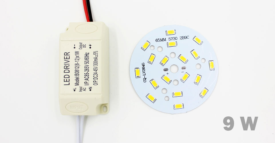 3W 5W 7W 9W 12W 15W 18W 24W SMD5730 Leuchtdiodenchip + Kunststoffgehäuse LED-Treiber-Netzteil für LED-Deckenleuchte