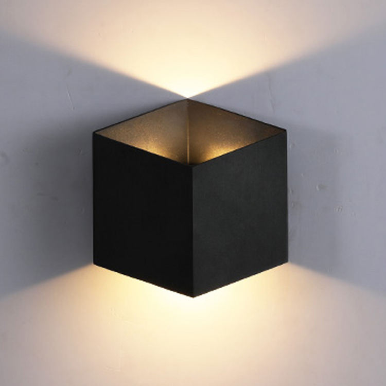 Moderne LED-Leuchte, 120 mm, kubisch, wasserdicht, Wandleuchte