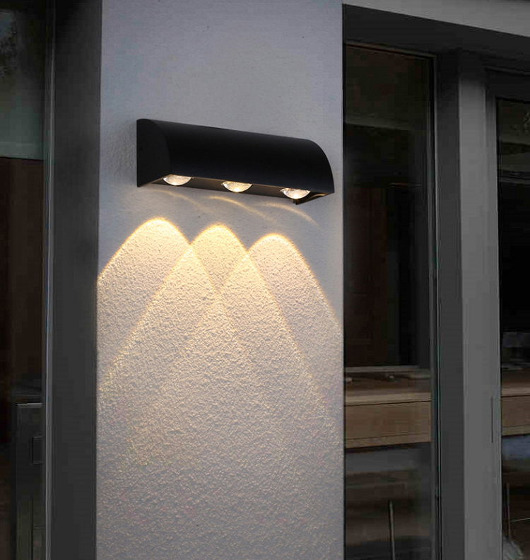 LED-Außenwandleuchte