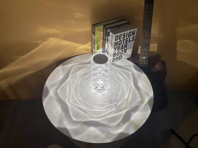 lámpara de mesa de cristal acrílico