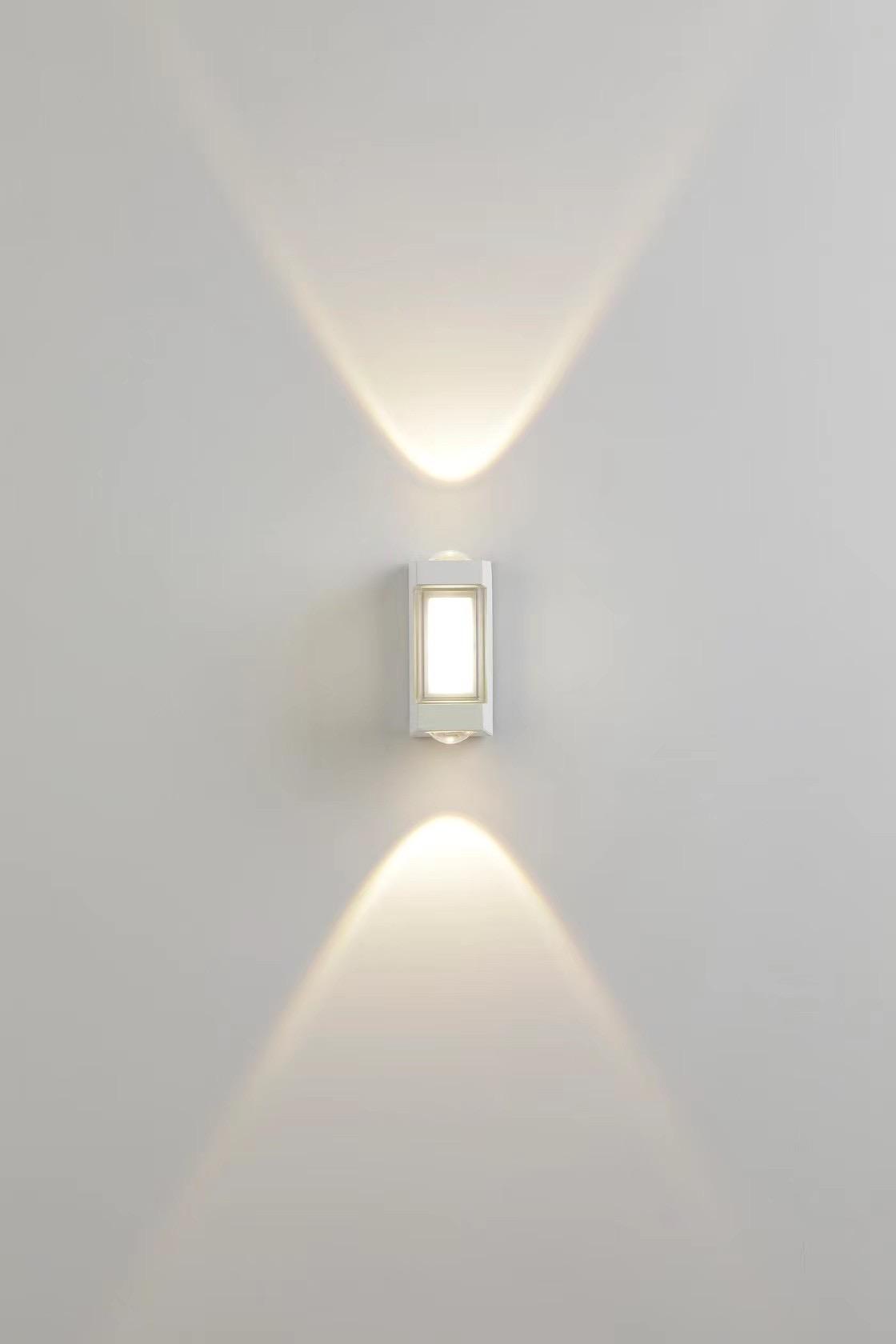 Wasserdichte LED-Wandleuchte, dekorative Gartenleuchten, Aluminium, nach oben und unten gerichtete Außenwandleuchte, LED-Wandleuchte montiert