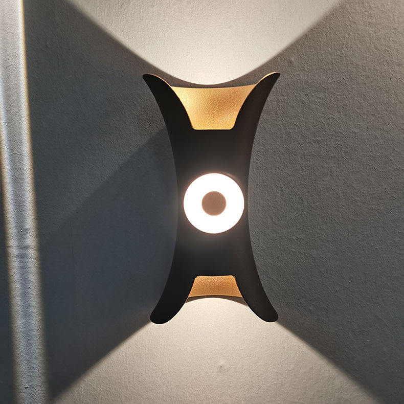 Lámpara LED impermeable para exteriores LED IP65 Aluminio hacia arriba y hacia abajo Luz decorativa para interiores y exteriores