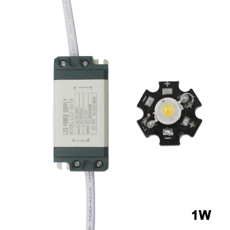 Conductor plástico de la fuente de alimentación de la cáscara del panel LED del tablero del microprocesador del poder más elevado de la estrella de la luz del punto del bulbo de 24W LED