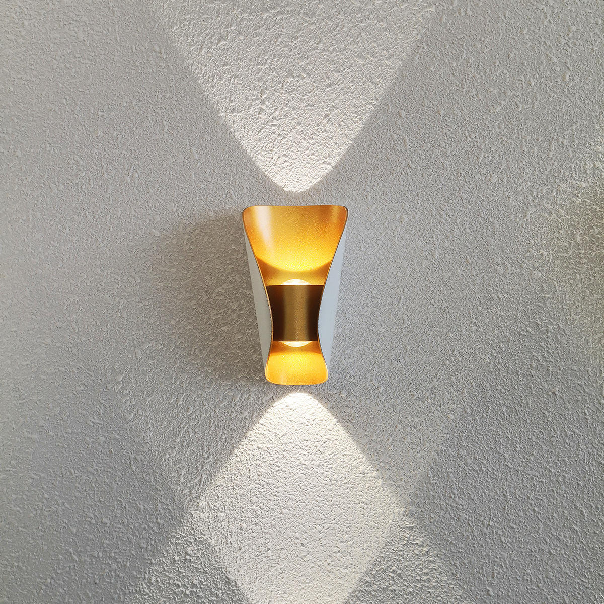 LED-Außenwandleuchte