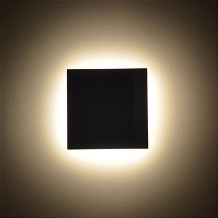 Moderne LED-Wandleuchte