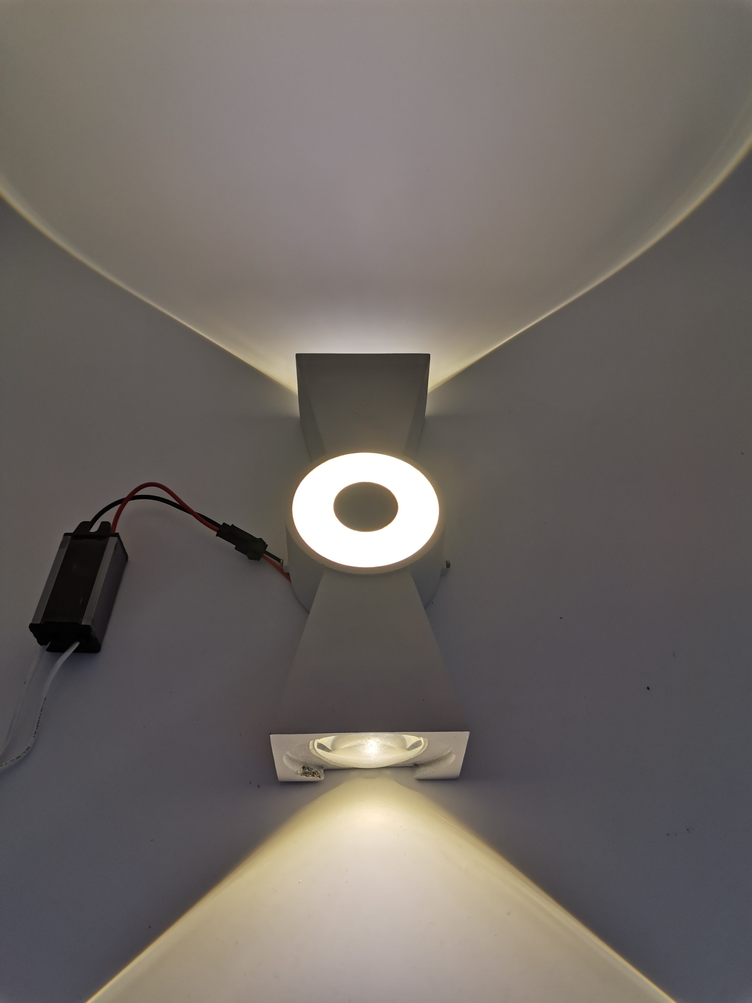 iluminación led para montaje en pared al aire libre