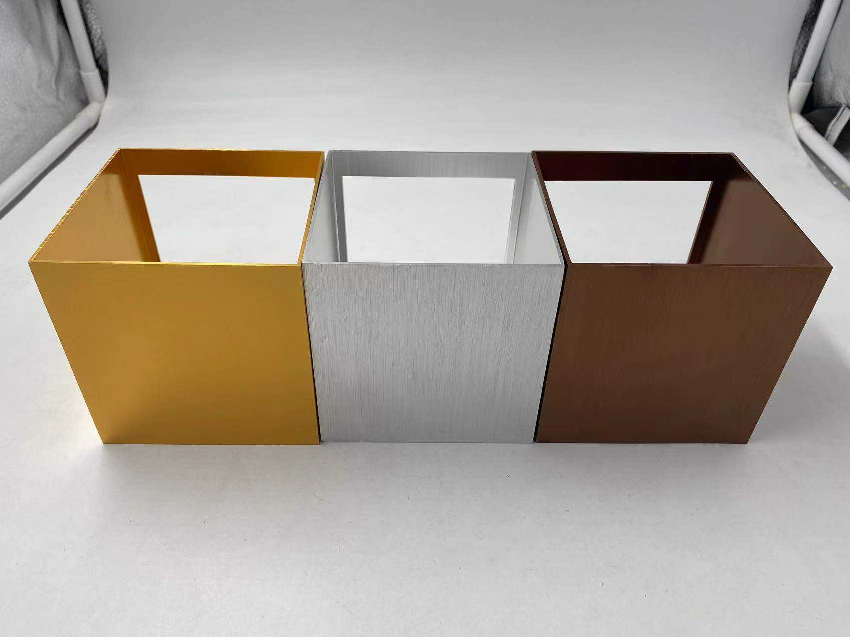 LED-Licht, gebürstetes Gold, Silbergrau