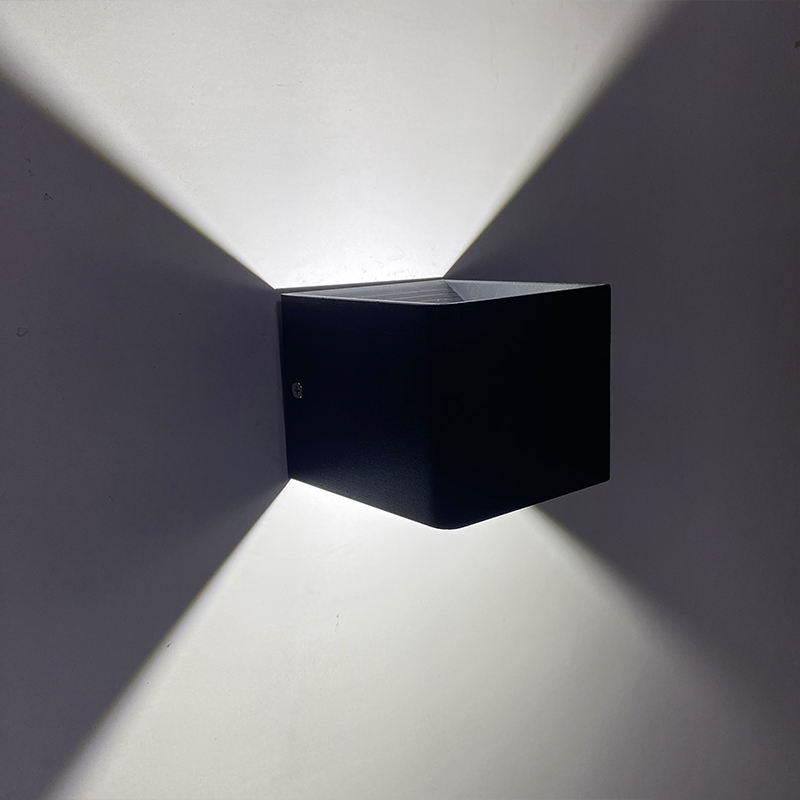 Cubo de cerámica lámpara de pared interior cuadrada pequeña luz de noche lámpara de pared única decoración interior del hotel buena calidad y bajo precio