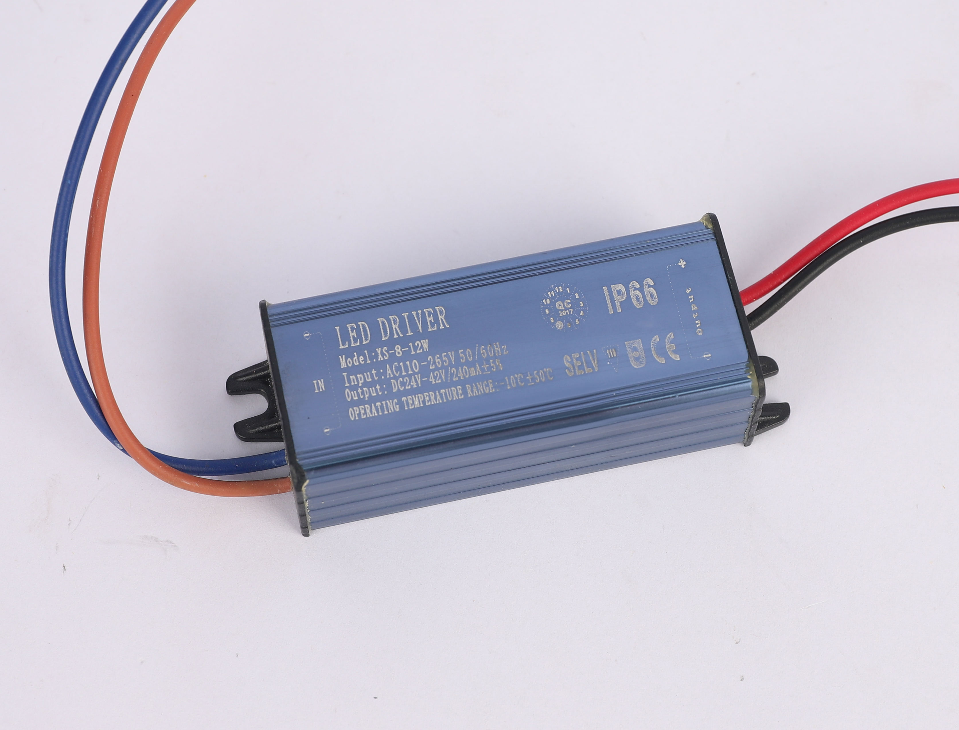 Innen- und Außenwandleuchten für elektronische Komponenten mit Stücklisten-Service aus einer Hand