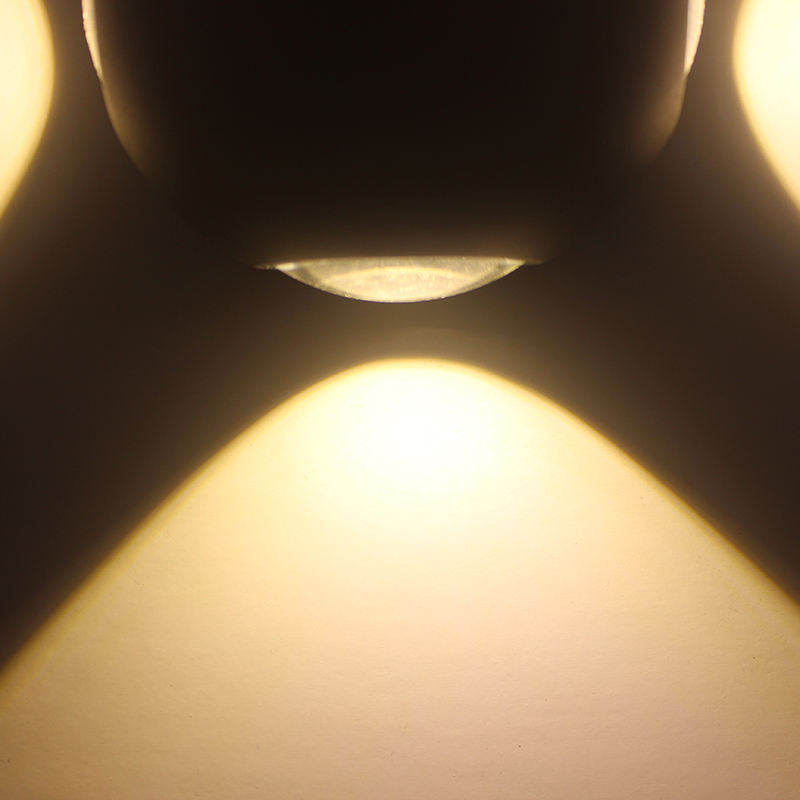 NEU eingetroffene Kugelleuchten für den Außenbereich, mehrfarbige Lichter, Außenwandlampen, Leuchte, LED-Wandlampe, LED-Wandlampen. NEU eingetroffene Kugelleuchten für den Außenbereich, mehrfarbige Lichter, Außenwandlampen, Leuchte, LED-Wandlampe, LED-Wandlampen