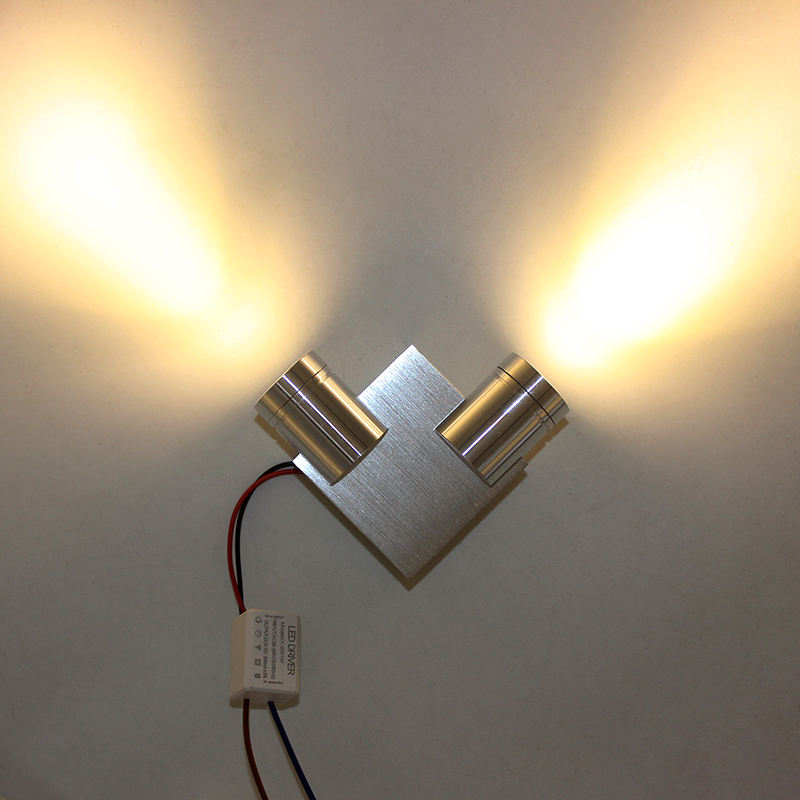 2-W-Wandleuchte mit rechter und nach unten gerichteter Beleuchtung, Wandmontage aus Aluminium, bunte LED-Wandleuchte für den Innenbereich, dekoriert für Schlafzimmer, Wohnzimmer, Tanz